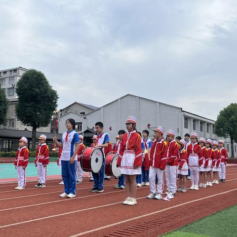 新旧交接，延续永恒—记桃源县芦花潭中学少先队鼓乐队与国旗班人员交接仪式