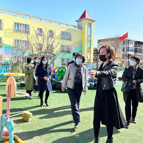【党旗飘·雅园美 大港四幼2023宣】幼教情深，共谋发展----滨海新区教体局王晶副局长到大港四幼教育集团调研