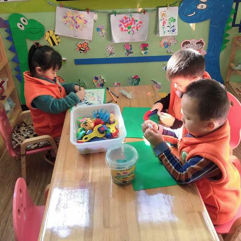 木多多幼儿园小一班3月27日一日生活