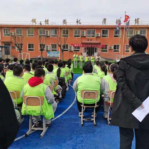 兴隆镇学区北区小学“遨游书海，沐浴书香” 师生共读一本书活动