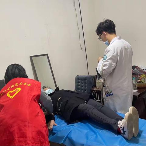 华远锦悦社区“义诊服务进社区，志愿活动暖民心”活动