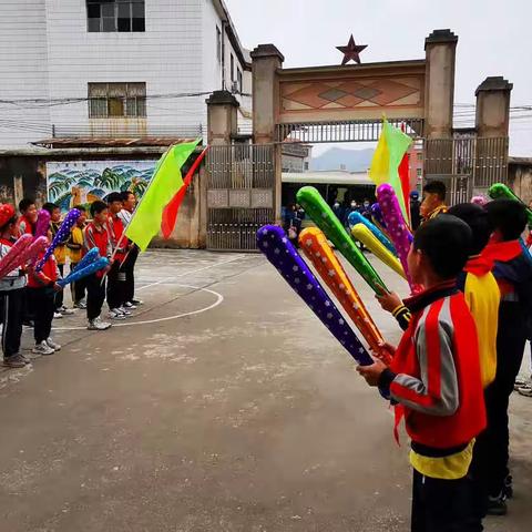 最美三月，感恩有你！深圳招商港口C一Blue志愿者团队来访联安小学！