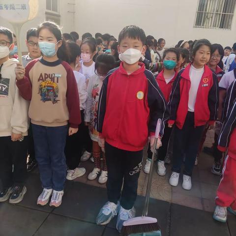 【班级视频进万家】邹平市第二实验小学五（二）中队学雷锋实践活动