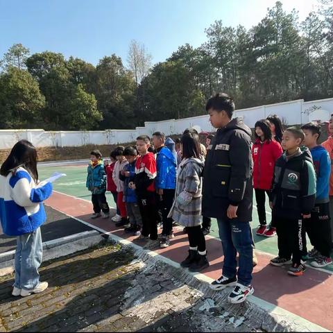 “行动起来，为校园增添一点绿”——兴桥镇湖丘小学