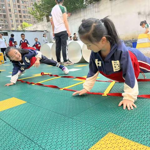 相约半日，见证成长——大一班半日活动