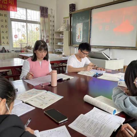 聚焦大单元下整体教学  探索知识连贯性——2022-2023第二学期工程处小学校本专业支援第三次活动