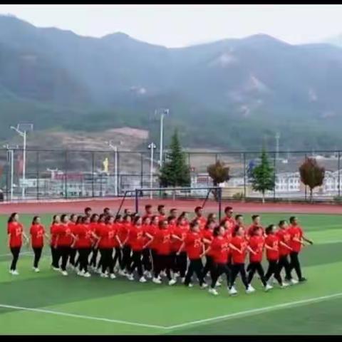 2022年秋季学期维西县第二中学工间操活动