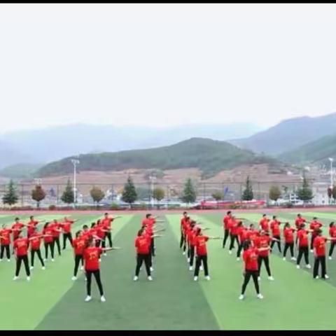 2023年春季学期维西县第二中学职工工间操活动