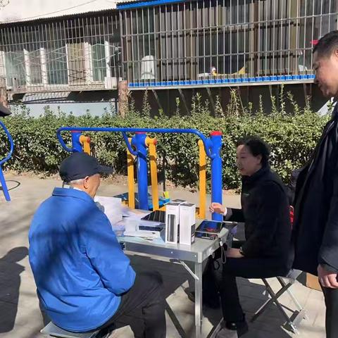 新街口牡丹园支行开展3·5学雷锋纪念日反诈金融宣教活动