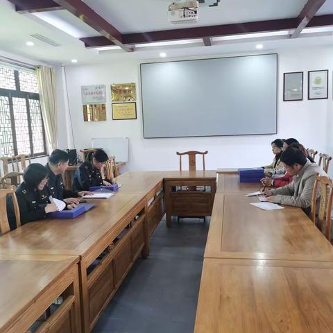 圣井市场监管所与辖区党建联系点开展党建共建活动