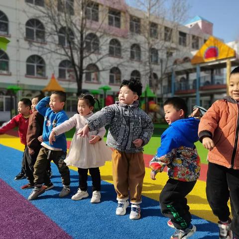 看！飞机——肥城师范附小幼儿园“飞机起飞了”主题活动