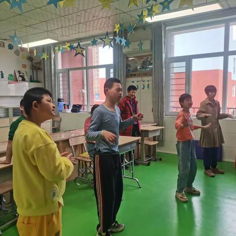 三年一班校园生活