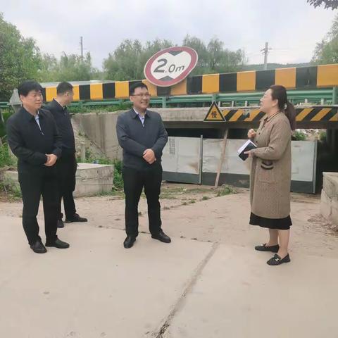 县领导督导检查国卫复审及节前环境卫生整治工作