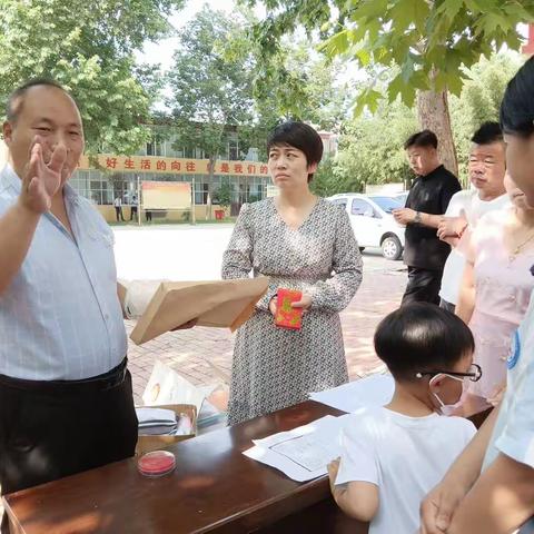 情暖六一  守护未来