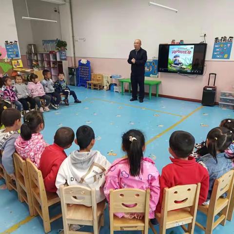 月亮六班“家长进课堂，快乐共成长”活动