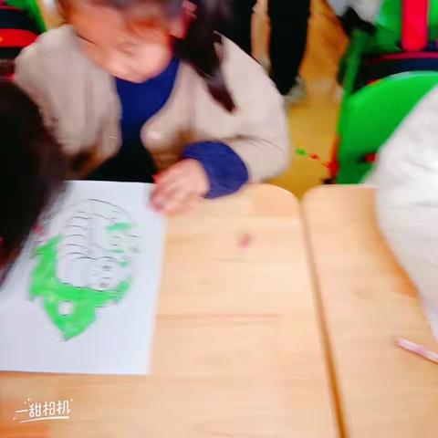 固厢第二中心幼儿园中班小朋友的快乐日常