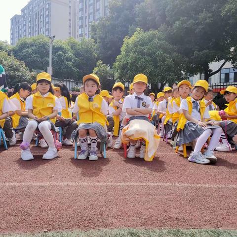 享阳光体育、扬少年风采之活力轩小——绵竹市南轩小学体育节