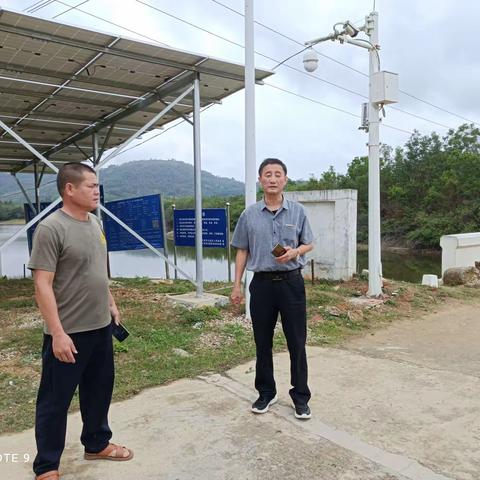 天涯区委办四级调研员陈广文到南岛海英水库巡查