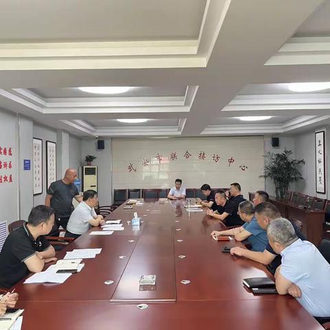 市领导王世臣到市群众工作中心接访约访