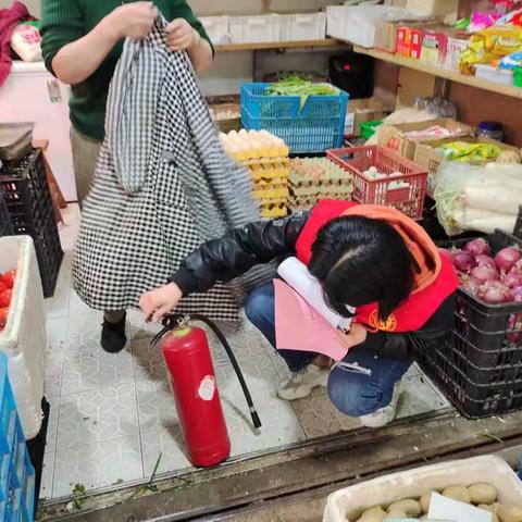 义洲街道泰山社区开展日常消防安全检查