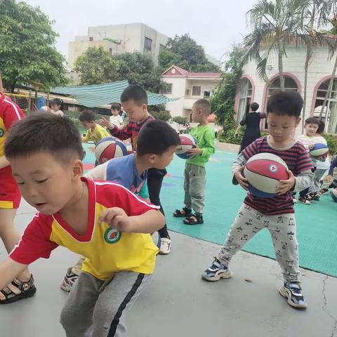 美好的五一假期结束了💕小朋友们又回到幼儿园玩耍学习啦🎓快来看一下我们丰富多彩的活动吧😊