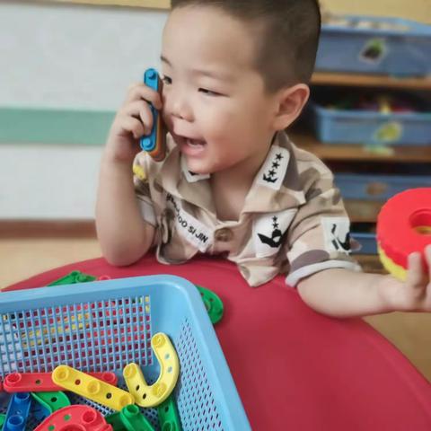 奥源幼儿园小四班第十五周精彩瞬间