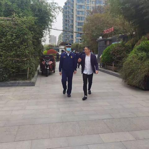 消防六熟悉，全力保安全——雁塔西路消防救援站深入辖区开展“六熟悉”