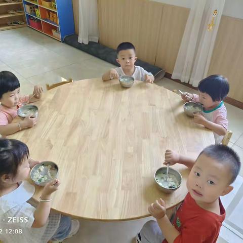 迪的尼跨世纪幼儿园晨曦班宝贝开学第一周