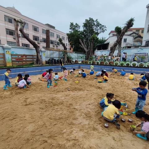 大龙街竹山幼儿园中二班之沙池篇