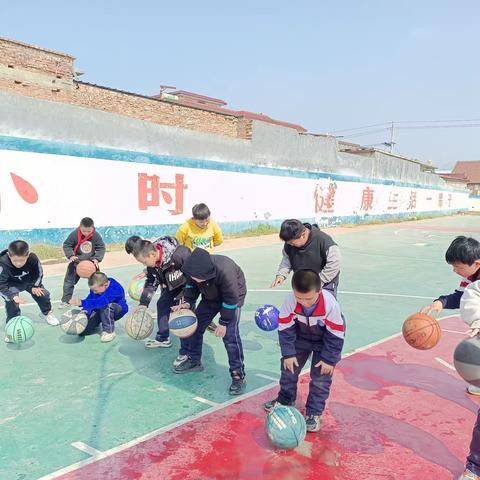 洪河屯乡小学篮球社团