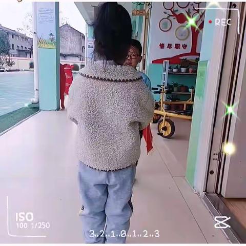 爱在幼儿心❤️，童趣乐满园🌈---梨林中心幼儿园中一班一周精彩瞬间