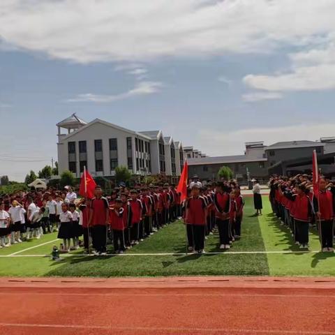 争做新时代好少年——老孟庄社区小学2023年新队员入队仪式