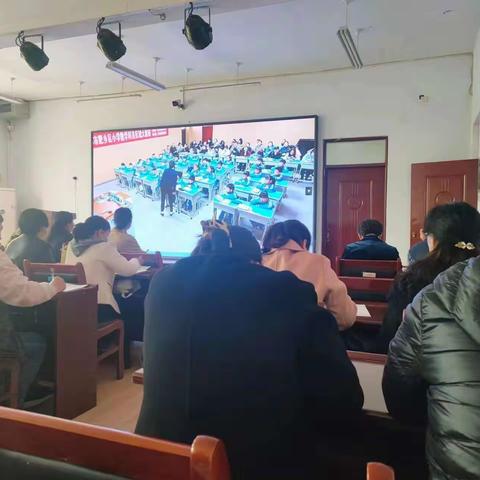 培训促进步，学习促成长—东漳堡小学数学区域教研二次培训