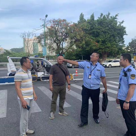 天涯区旅游和文化广电体育局联合相关部门对第一市场周边海鲜市场秩序进行整治