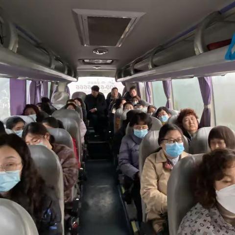 关爱健康   体检护航——义马市第二小学组织教师健康体检