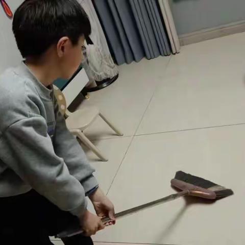 【水冶镇阜东小学】懂感恩，做家务，尽孝心——感恩父母系列活动（十）