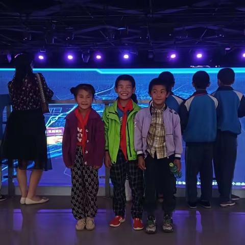 话里有“故事”孩子最爱听）一年刀级马永娜