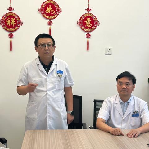 强化应急抢救能力，立足岗位做贡献——检验科输血科与急诊内科联合开展急救技能培训活动