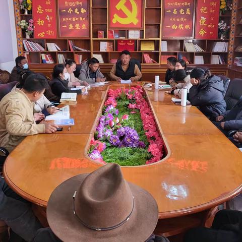 奔达乡组织召开2023年森林草原防灭火第八次推进会