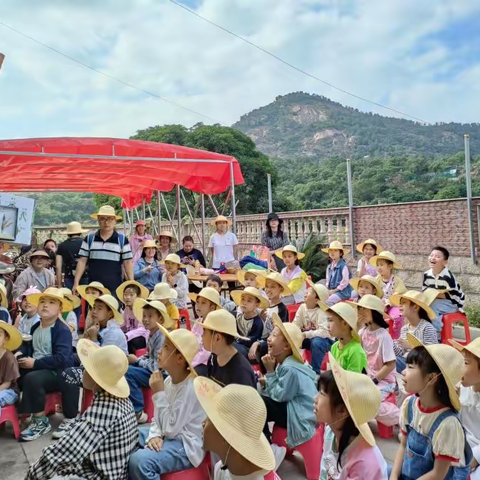 【实践活动】 寻农耕之美，享劳动之乐 ——二年四班坤坤农场研学记