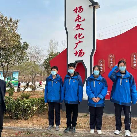 学习雷锋好榜样，千万个雷锋在成长！枣庄四十一中学南校813班学习雷锋实践活动！