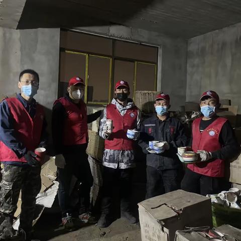 志愿者最美——唐山海港开发区碧海助援队