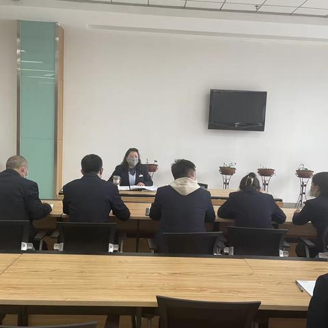 城北西川支行召开夕会，持续推动旺季营销冲刺工作