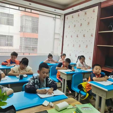 书香润泽生命，读书成就未来——初级班