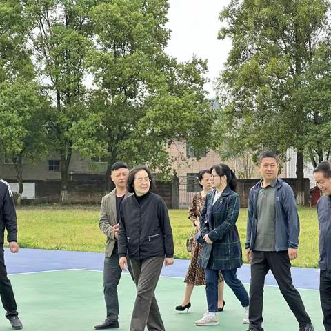 营养课间餐，幸福农村娃——记“实事助学基金会”领导到校调研考察