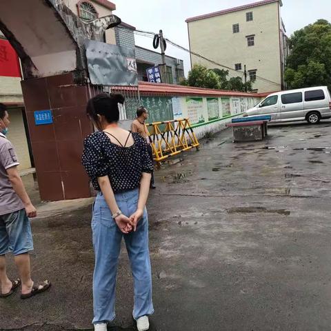 清风拂校园，督导助前行-清远市清新区义务教育学校常规工作督导组到大树墩小学开展常规工作督导检查