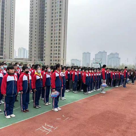 阳光跑操比赛，尽显少年风采——沛县汉兴小学六年级跑操比赛完美展现