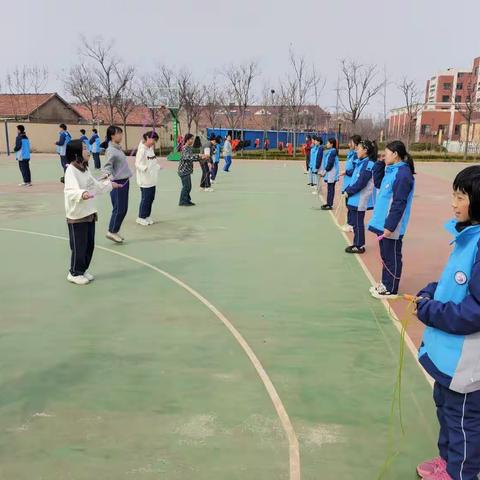 一分钟跳绳挑战赛