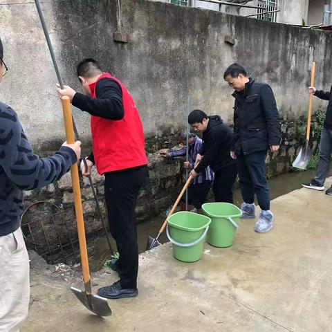 汕头市潮阳建筑工程总公司开展“学雷锋  志愿行”环境卫生整治活动情况