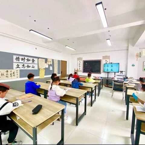 零度艺术培训学校2023年上学期硬笔班第十三周课堂分享